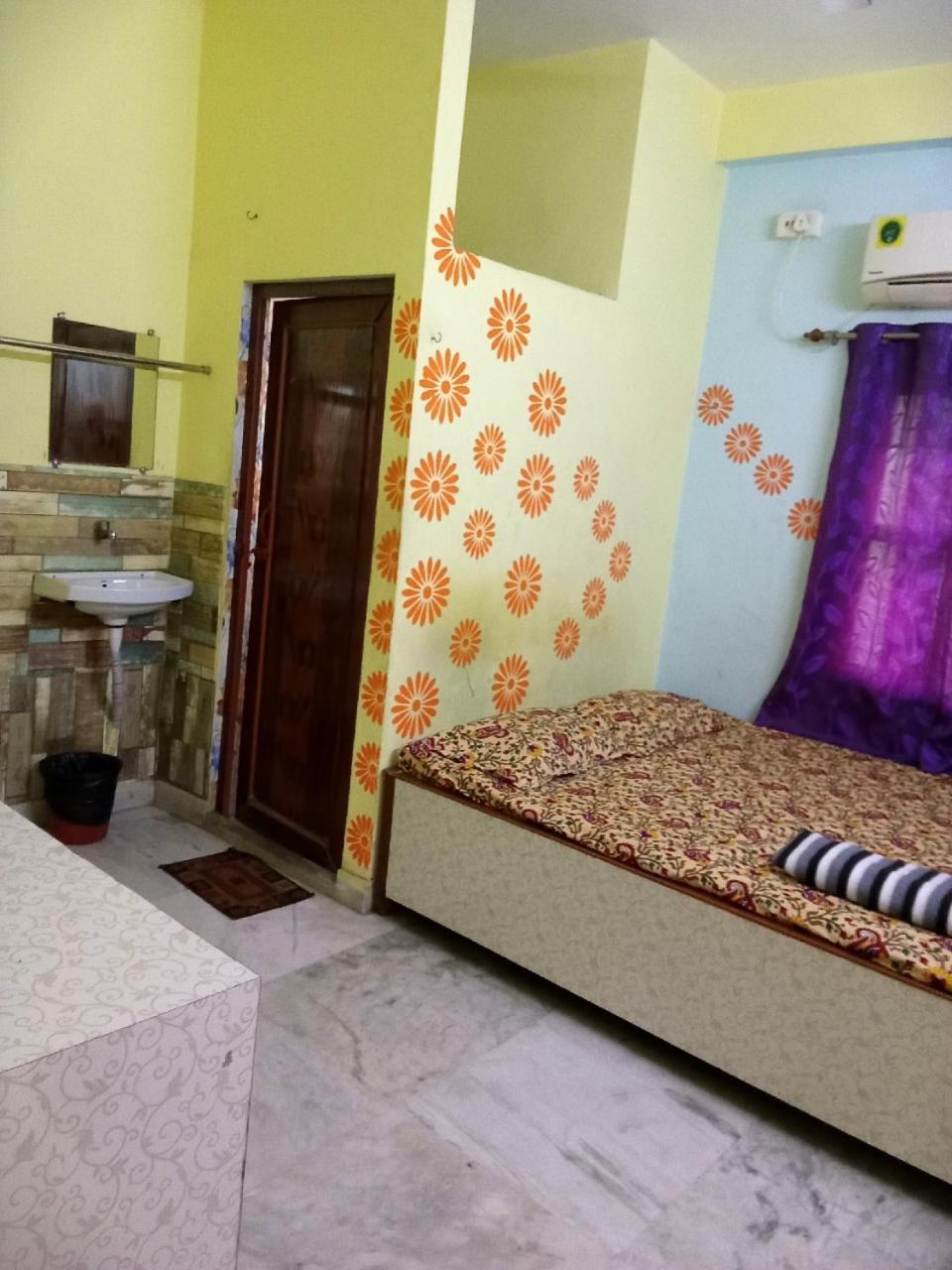 Amar Priya Guest House Calcuta Exterior foto